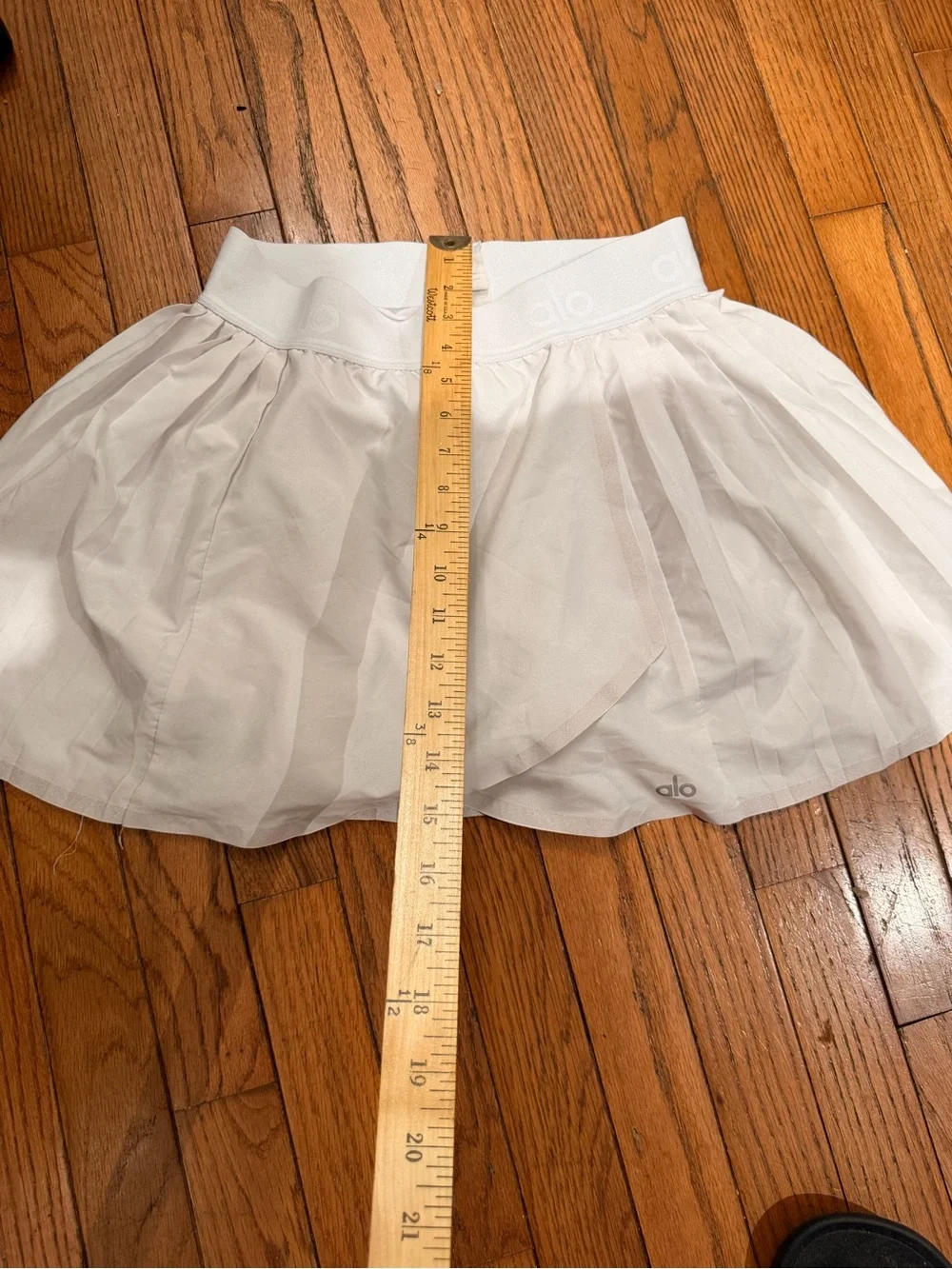 ALO Yoga White Pleated Mini Skirt with Inner Shorts